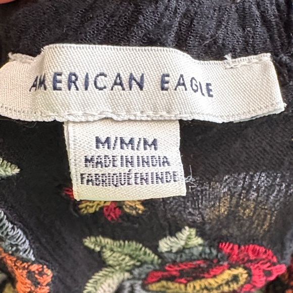 American Eagle Floral Embroidered Boho Jumpsuit Size Medium - Picture 4 of 10